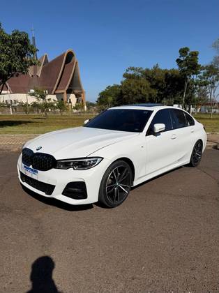 BMW 320i 2.0 16V TURBO GASOLINA M SPORT AUTOMÁTICO